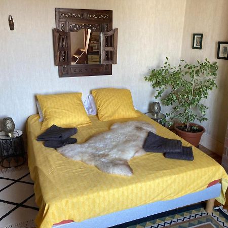 Villa Entre Vigne Et Camargue à Générac Extérieur photo