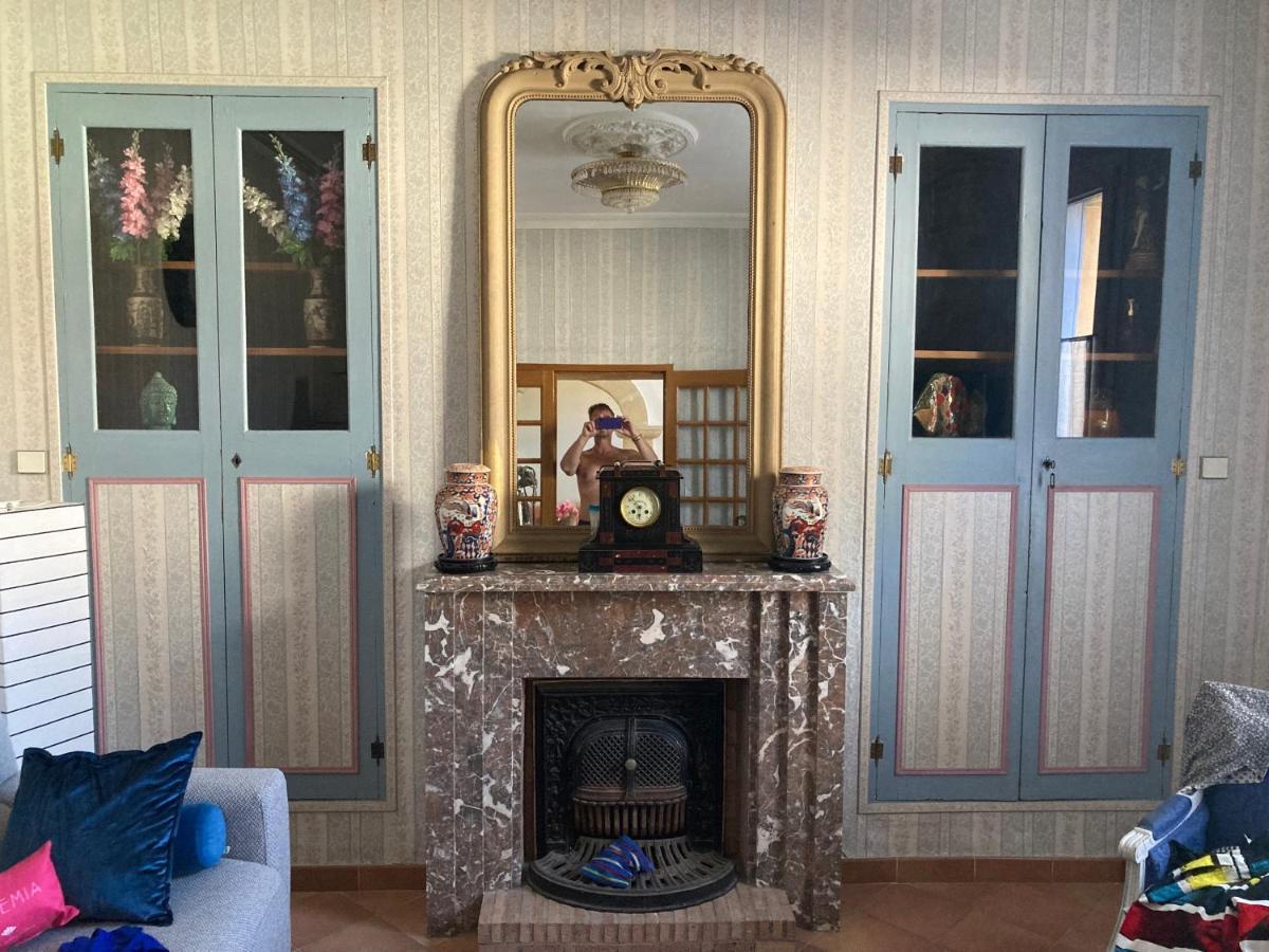 Villa Entre Vigne Et Camargue à Générac Extérieur photo