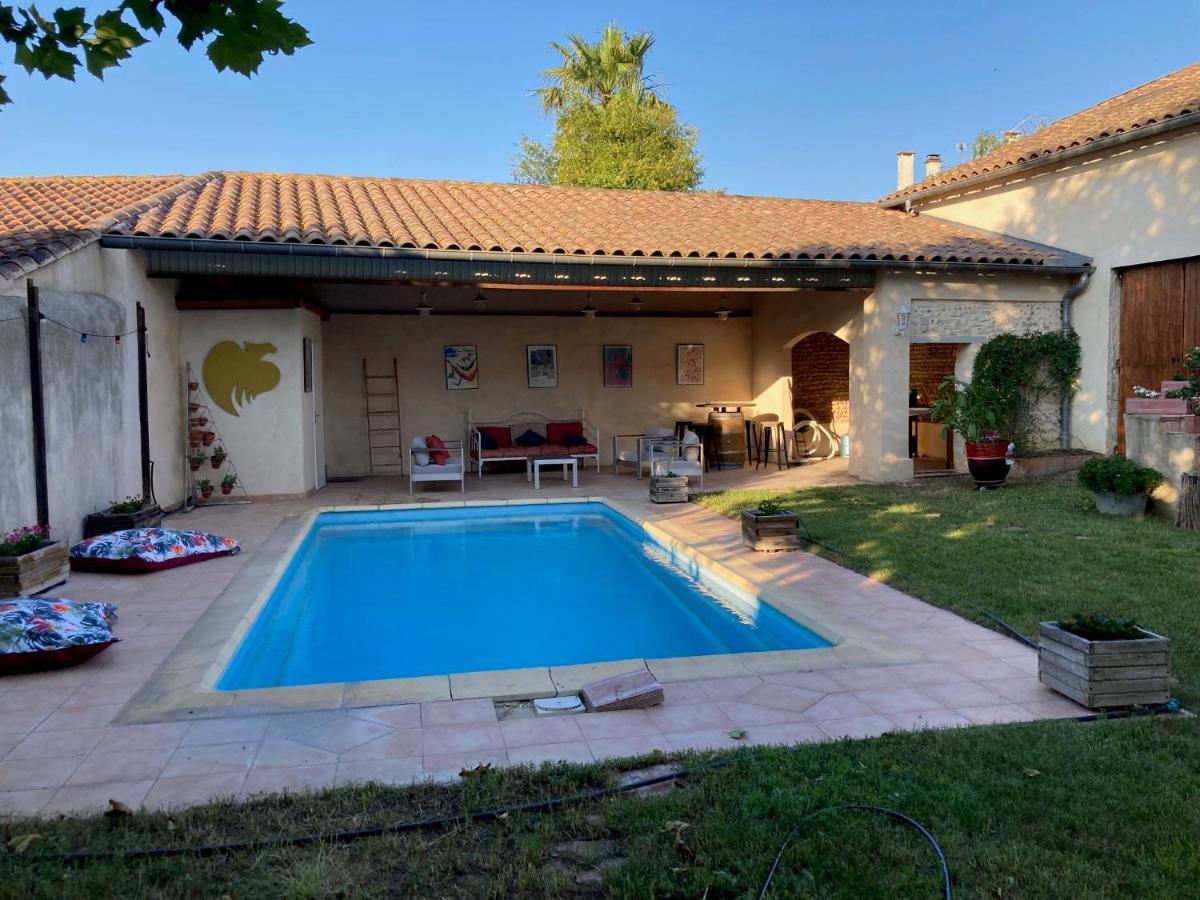 Villa Entre Vigne Et Camargue à Générac Extérieur photo